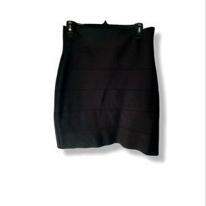 BCBG MAX AZRIA BANDAGE SKIRT black size L